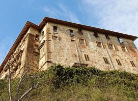 Visit Colle di Val d'Elsa Palazzo Campana esterno
